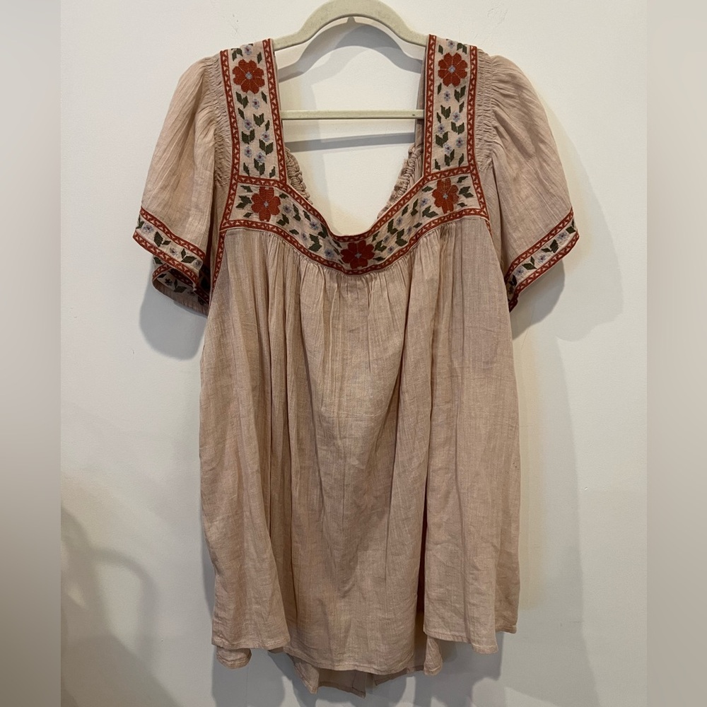 COPY - Madewell Embroidered Button Back Top